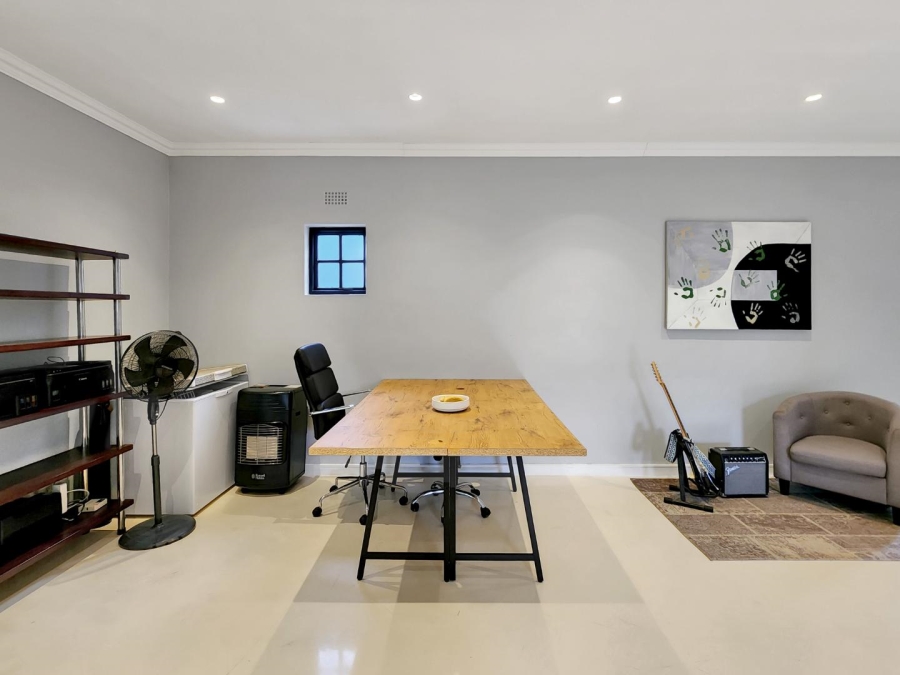 2 Bedroom Property for Sale in Cape Town City Centre Western Cape